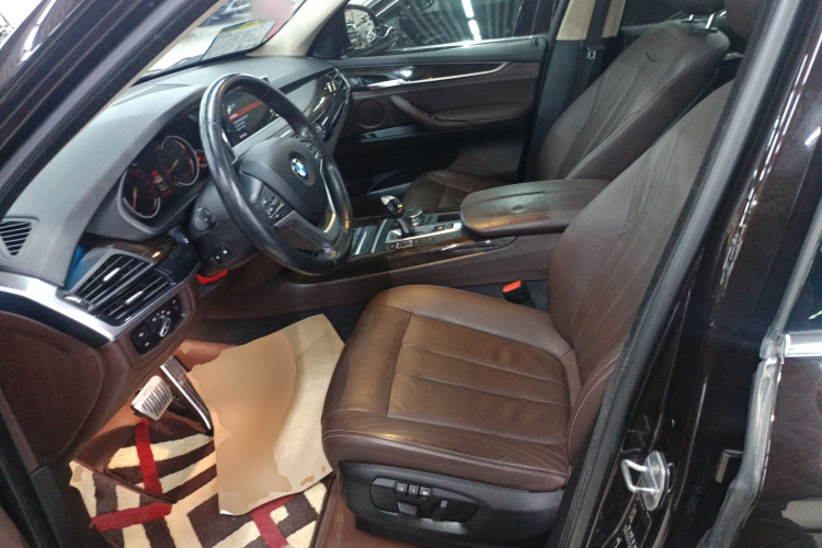 宝马X5(进口) 2018款 xDrive28i中控内饰19
