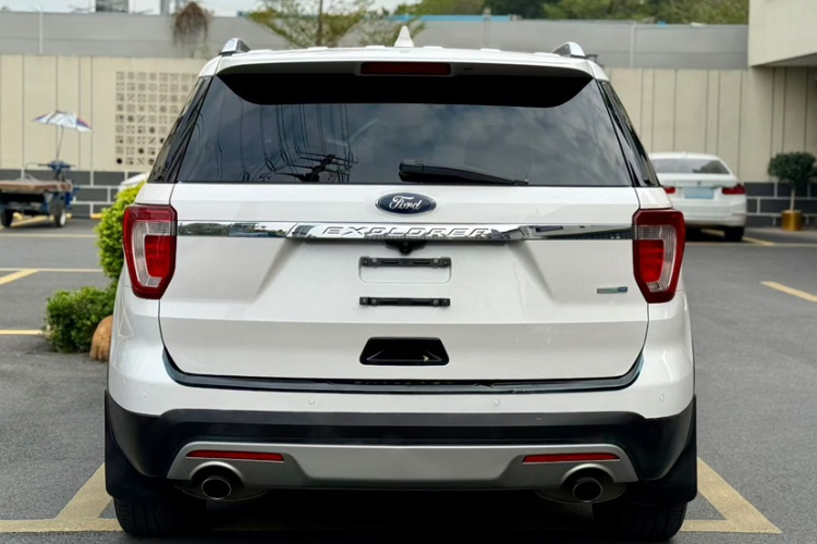 福特 探险者(进口) 2016款 2.3T 精英版车身外观6003