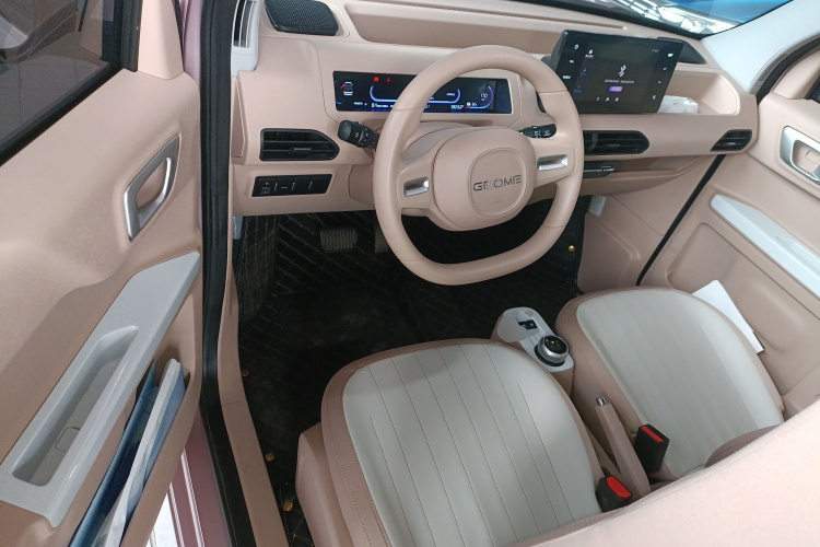 吉利银河 2024款 熊猫mini 200km 耐力熊中控内饰20