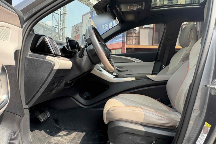 比亚迪 宋Pro新能源 2023款 冠军版 DM-i 110KM卓越型中控内饰7001