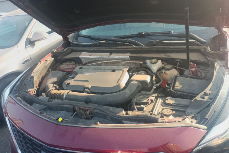 凯迪拉克XT4 2018款 28T 四驱领先型机舱底盘24