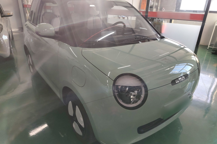 长安启源 长安Lumin 2023款 205km 香沁款车身外观3