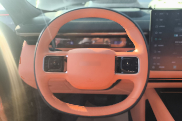 领克900 2025款 1.5T Ultra中控内饰13