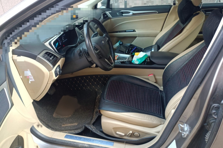 福特 蒙迪欧 2013款 2.0L GTDi200豪华型局部细节19