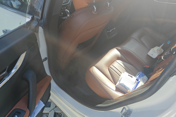 玛莎拉蒂 Ghibli 2014款 3.0T 标准版中控内饰21