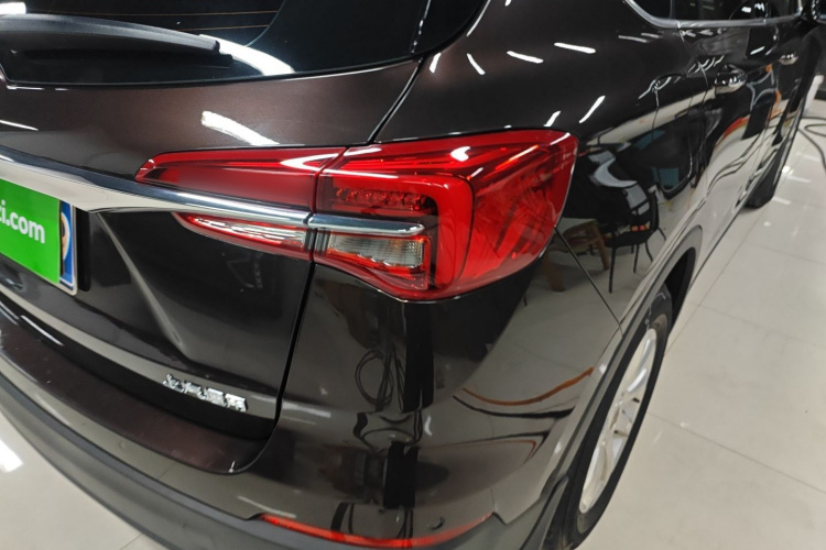 别克 昂科威 2020款 20T 两驱领先型车身外观9