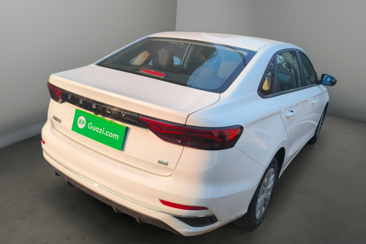 吉利汽车 帝豪 2025款 第4代 1.5L 手动星耀版车身外观7