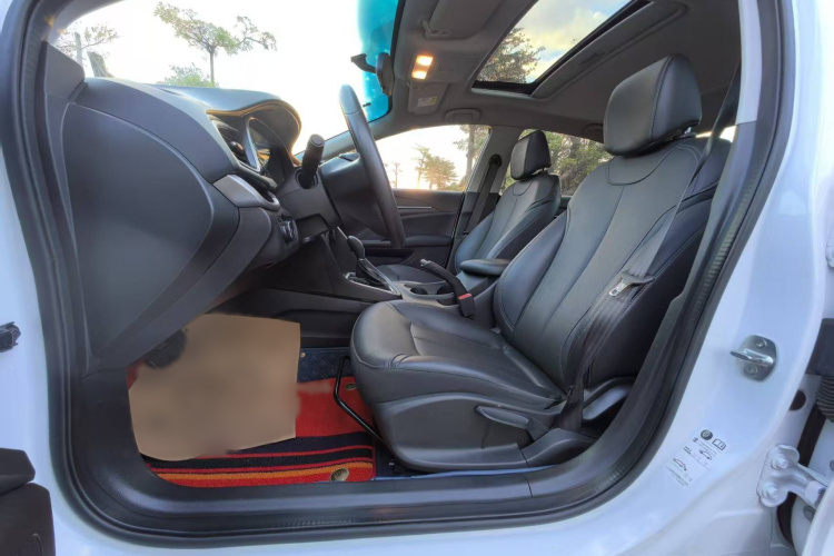 别克 英朗 2021款 改款 典范 1.5L 自动精英型中控内饰7006