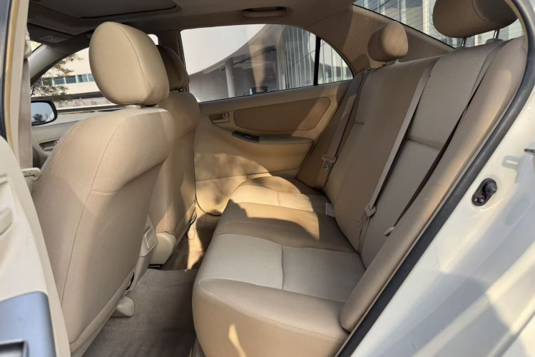 丰田 花冠 2013款 1.6L 自动卓越版中控内饰21