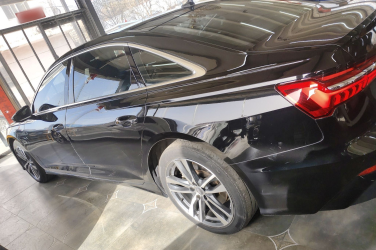 奥迪A6L 2020款 40 TFSI 豪华动感型车身外观6003