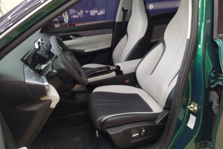 东风风神 皓瀚 2023款 1.5T 尊贵版中控内饰19