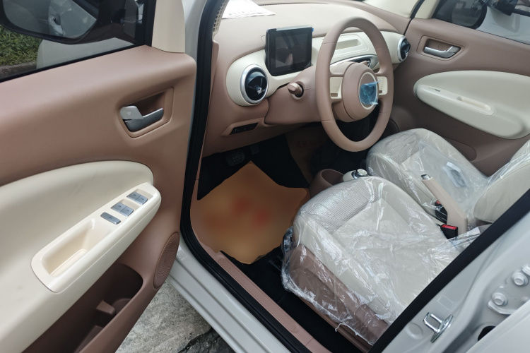 五菱汽车 宏光MINIEV 2025款 四门版 进阶款中控内饰20