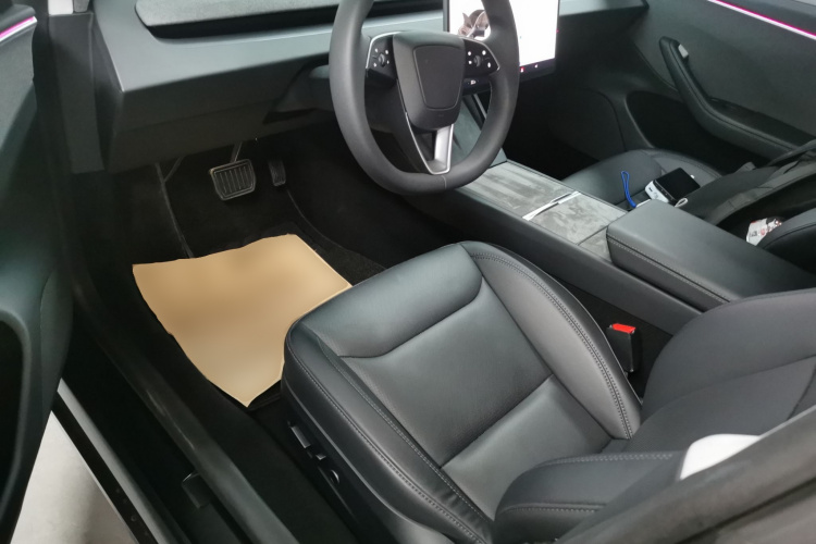 特斯拉 Model 3 2023款 后轮驱动版局部细节19