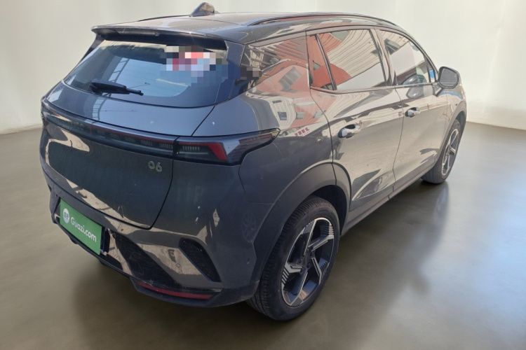 领克06 2025款 Renew 1.5T Halo车身外观7