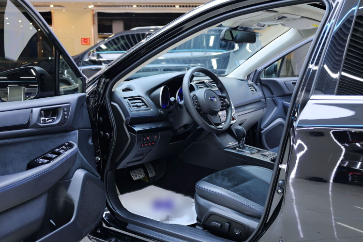 斯巴鲁 力狮 2020款 改款 2.5i 荣耀限量版 EyeSight中控内饰7001