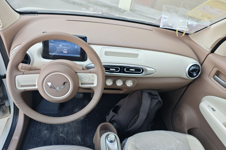 五菱汽车 宏光MINIEV 2025款 四门版 进阶款中控内饰12