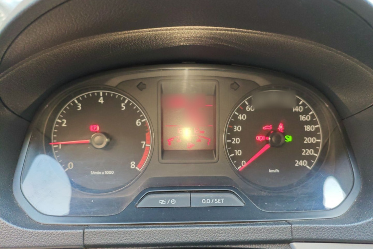 大众 捷达 2013款 1.6L 自动舒适型局部细节14