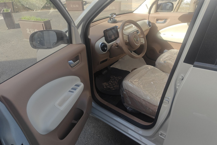 五菱汽车 宏光MINIEV 2025款 四门版 进阶款中控内饰20