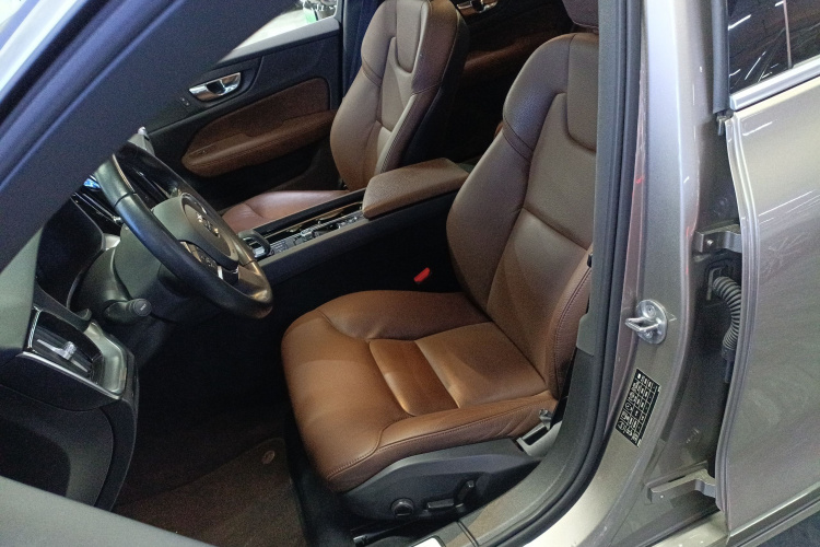 沃尔沃S60 2022款 B4 智逸豪华版局部细节19