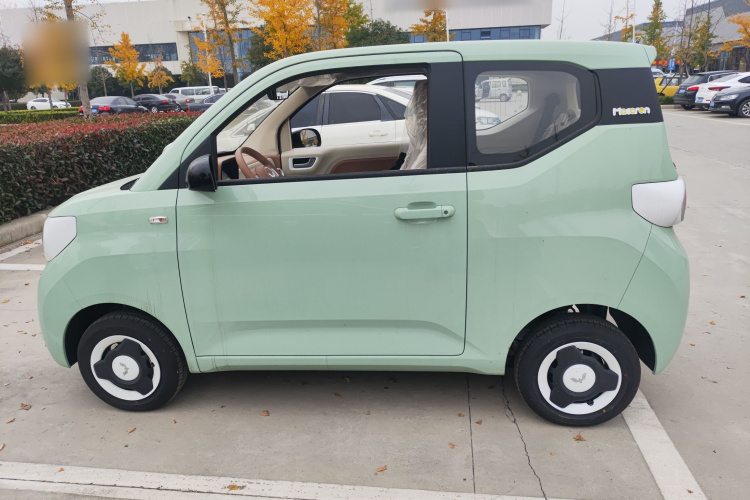 五菱汽车 宏光MINIEV 2024款 第三代 215km 青春版车身外观4