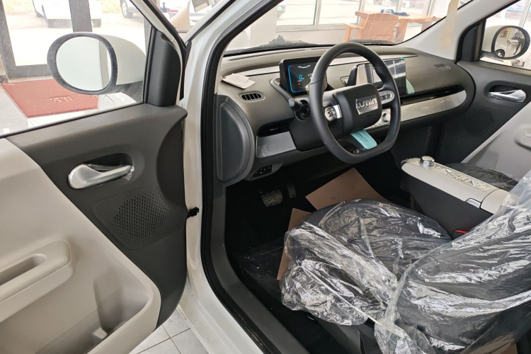 长安启源 长安Lumin 2025款 205km 香沁款中控内饰20