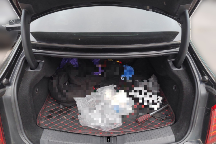 红旗H9 2020款 2.0T 智联旗畅版中控内饰23