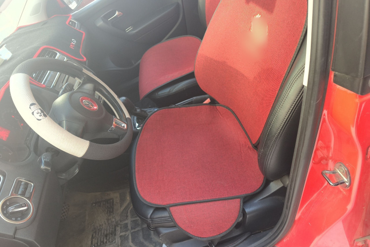 大众 Polo 2011款 1.6L 自动致酷版中控内饰19