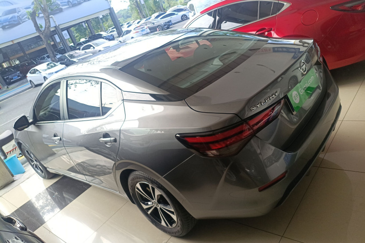 日产 轩逸 2022款 1.6L XL CVT悦享版车身外观4