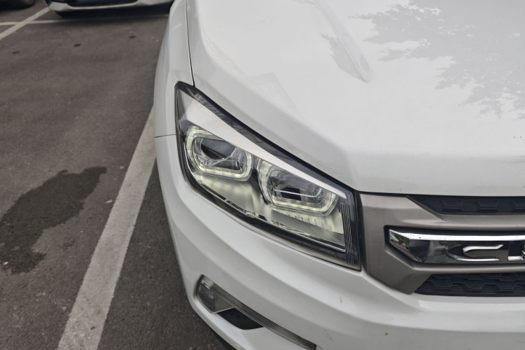 长安CS75 2016款 1.8T 自动尊贵型 国V车身外观8