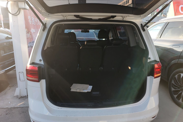 大众 2018款 途安L 280TSI 手动风尚版局部细节23