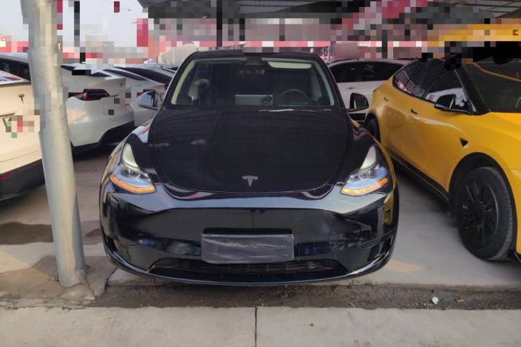 特斯拉 Model Y 2022款 改款 后轮驱动版车身外观2