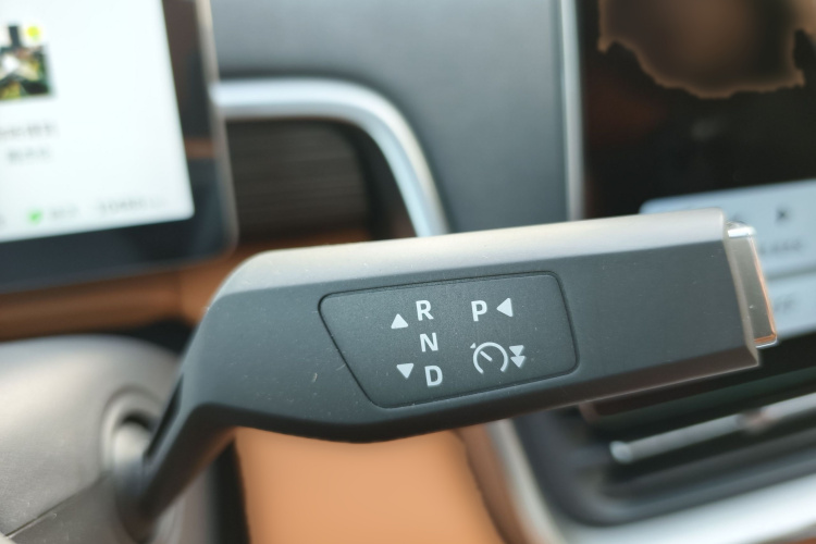 东风奕派 eπ008 2025款 210Max增程版 5座局部细节18