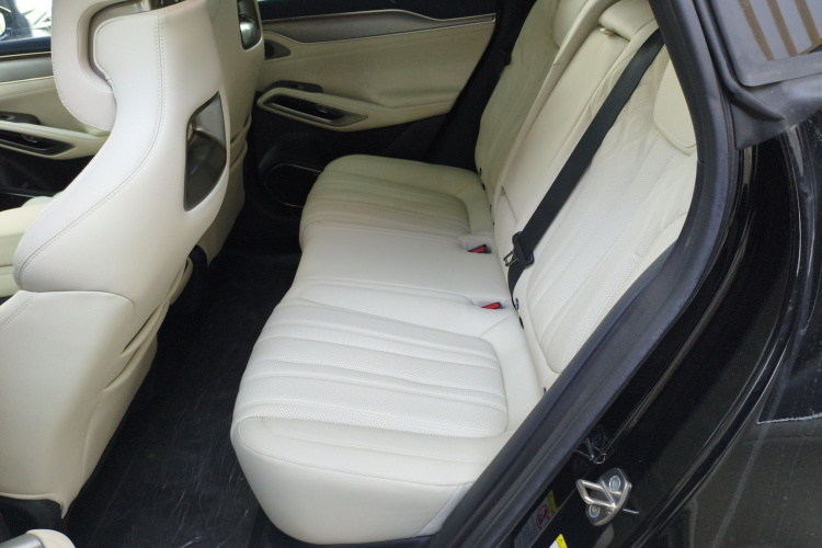 比亚迪 宋L EV 2025款 550km 卓越型中控内饰7004