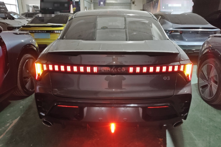 领克03 2023款 2.0TD DCT劲Pro车身外观6