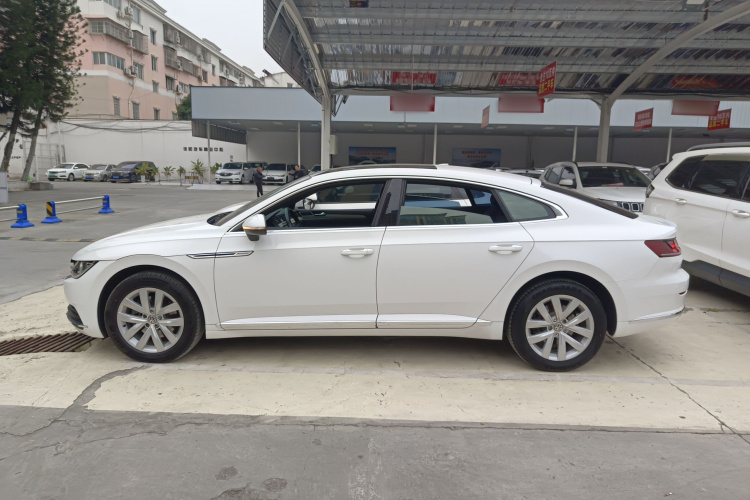 一汽-大众CC 2019款 330TSI 华颜版 国V车身外观4