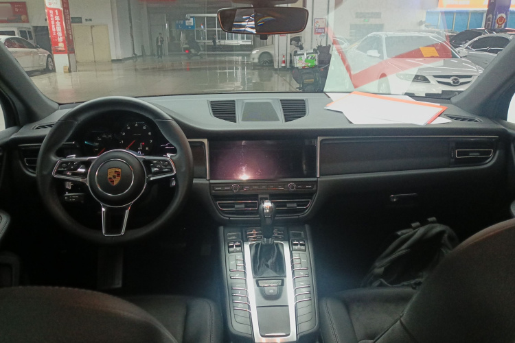 保时捷 2018款 Macan 2.0T中控内饰12