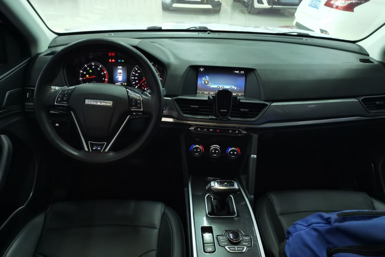 哈弗H6 2018款 蓝标 运动版 1.5T 自动两驱精英型中控内饰12