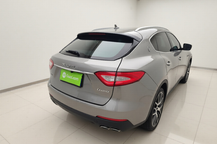 玛莎拉蒂 Levante 2018款 3.0T 经典版车身外观7