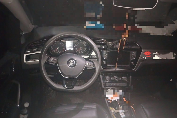 大众 2018款 途安L 280TSI DSG舒适版 7座 国VI中控内饰7002