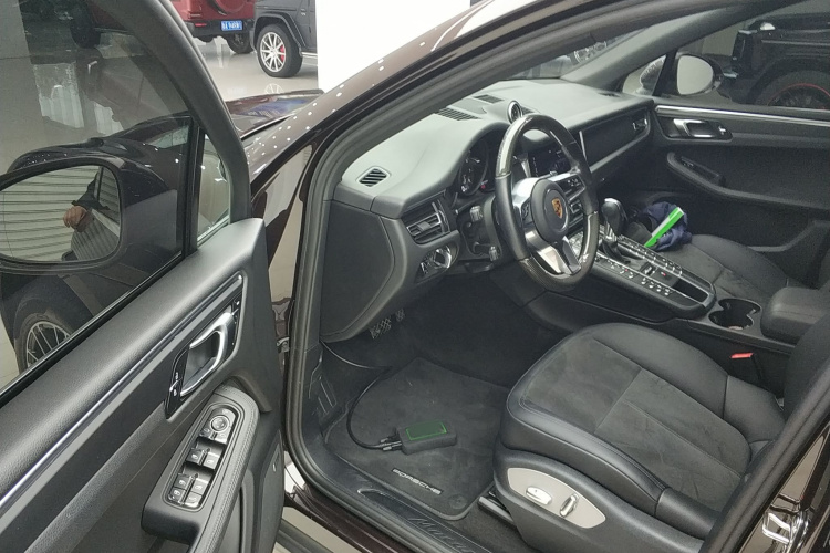 保时捷 2021款 Macan 2.0T中控内饰20