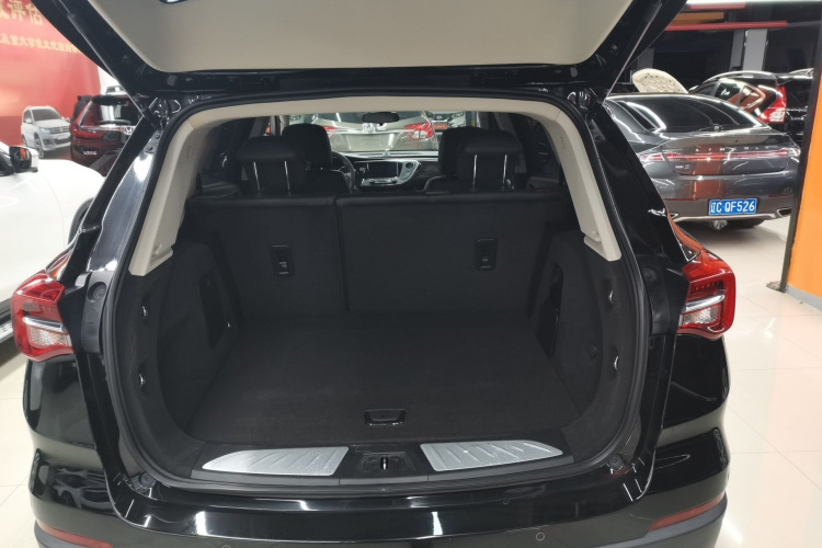 别克 昂科威 2021款 532T 两驱领先型机舱底盘23