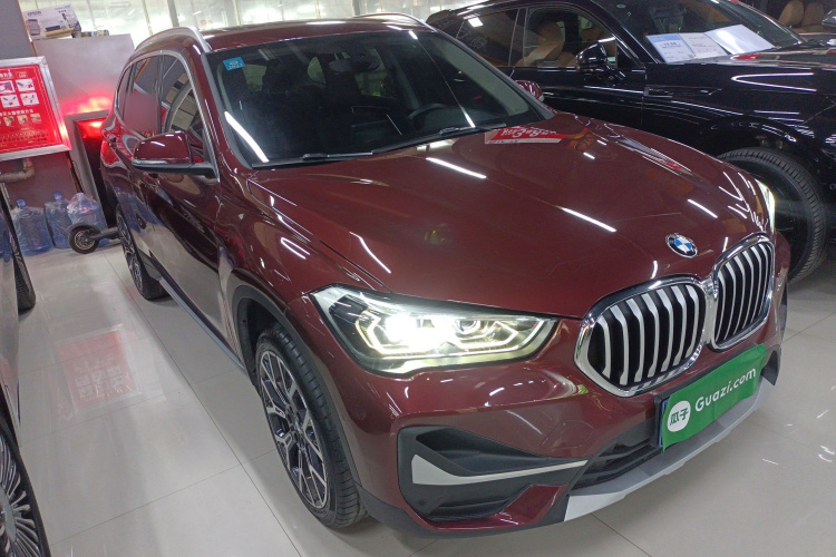 宝马X1 2020款 xDrive25Li 尊享型车身外观6002
