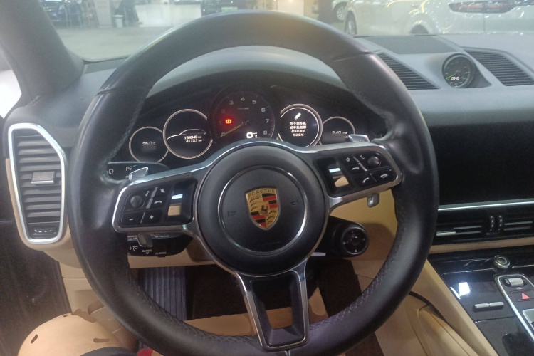 保时捷 Cayenne新能源 2019款 Cayenne E-Hybrid 2.0T中控内饰13