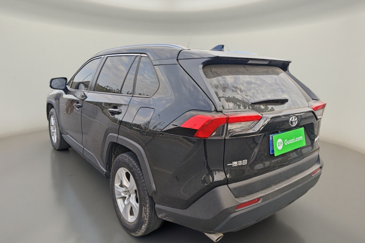 丰田 RAV4荣放 2023款 2.0L CVT两驱都市版车身外观5