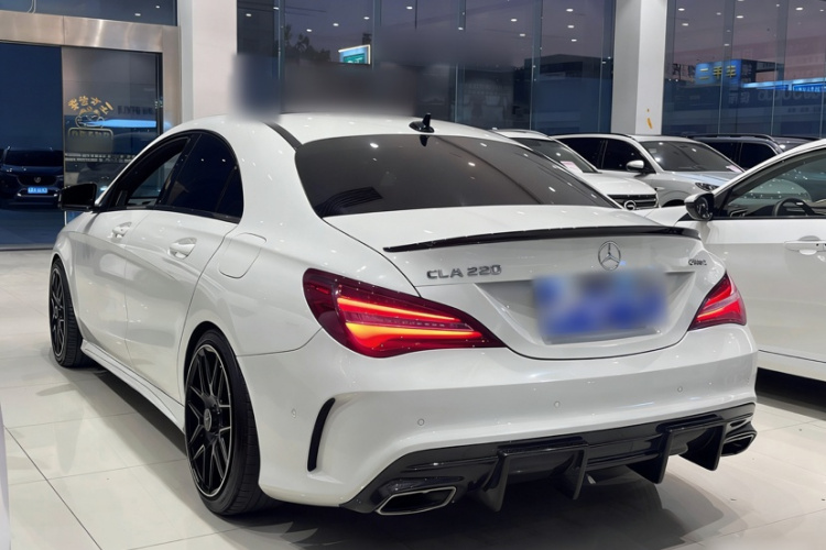 奔驰CLA 2016款 改款 CLA 220 4MATIC车身外观6007