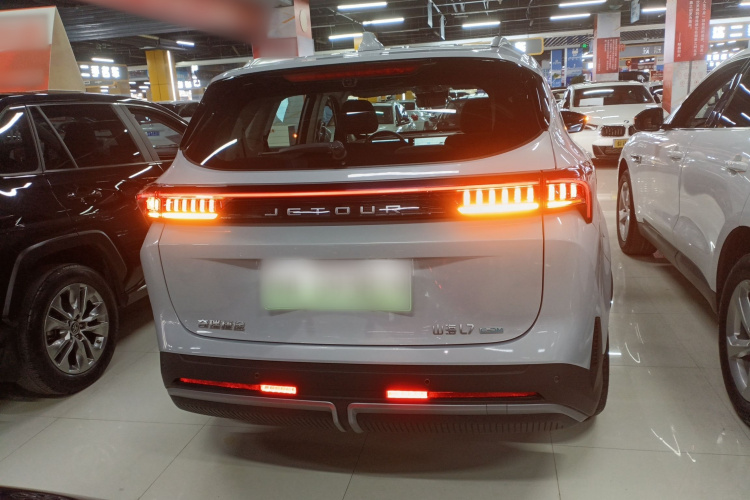 捷途山海L7 2024款 1.5T 120km ULTRA 7座车身外观6