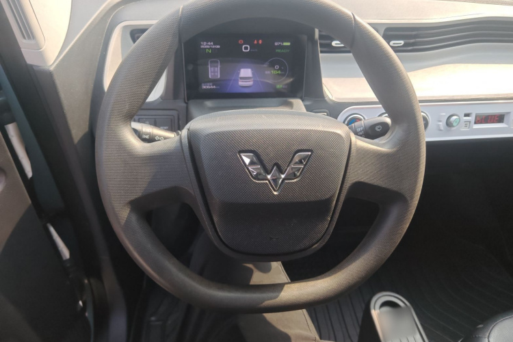 五菱汽车 宏光MINIEV 2020款 悦享款 磷酸铁锂中控内饰13