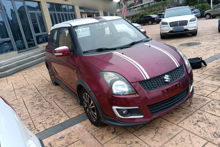 铃木 雨燕 2013款 1.5L 自动20周年限量版车身外观3