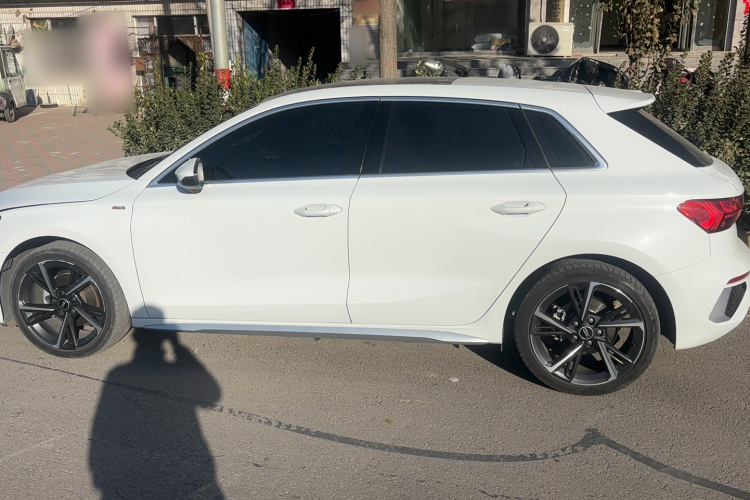 奥迪A3 2024款 Sportback 35 TFSI 时尚运动型车身外观6005