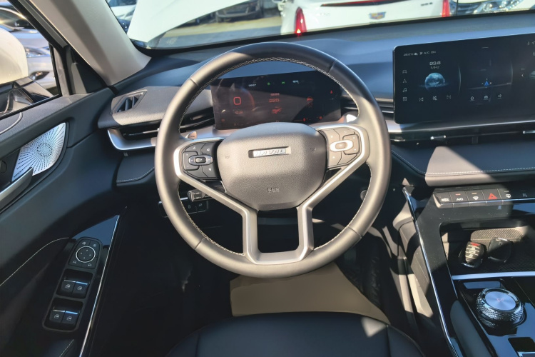 哈弗H6 2022款 第三代 1.5T 自动两驱Pro中控内饰13